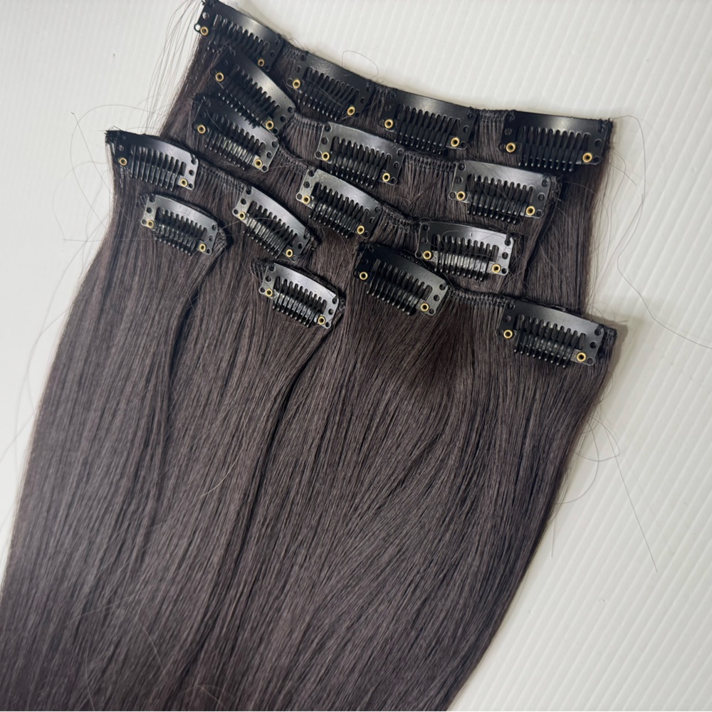 22” Human Hair Blend Clip-In Extensions Long Straight Soft, Full & Natural Look - Picture 6 of 9